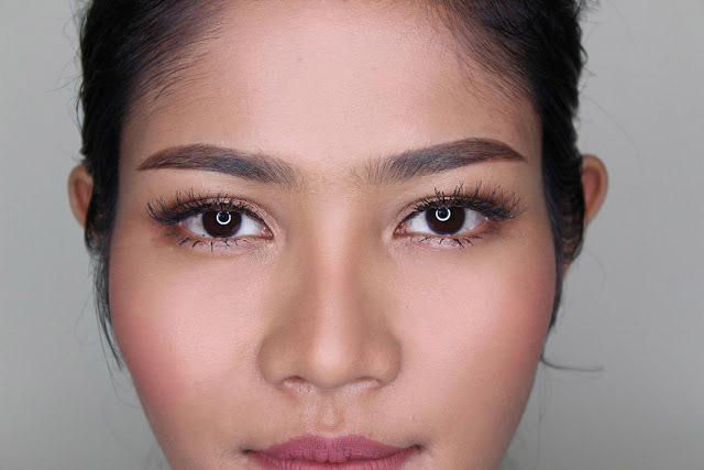 Design beautiful eyebrows at ADENAA by Chila Makeup Artist. Design beautiful eyebrows at ADENAA by Chila Makeup Artist.