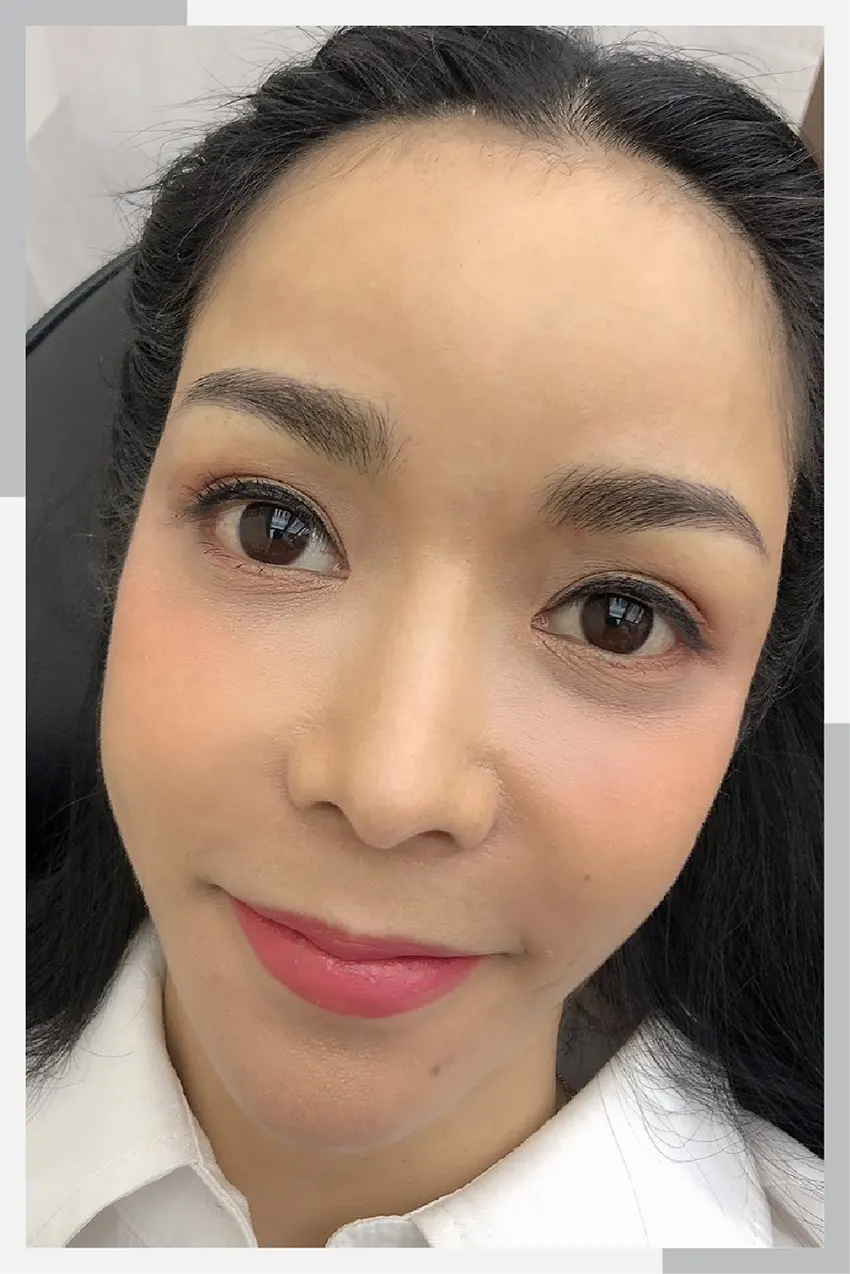 Khun Nook Suthida has her eyebrows removed at Adenaa.